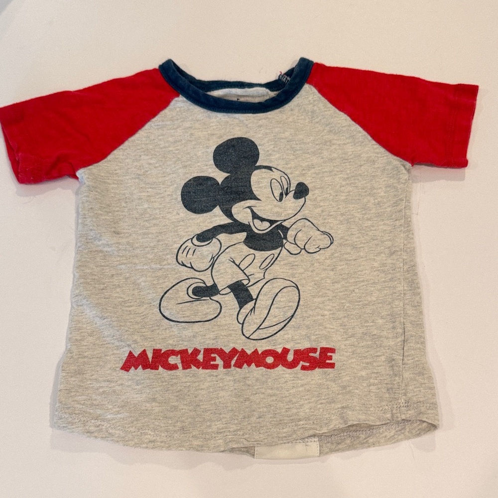 Mickey Mouse Disney‎ World Red and Gray Kids T-Shirt XS